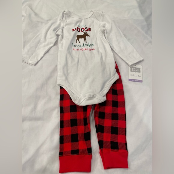 Hudson Baby Other - NWOT Buffalo Plaid Christmas Moose Set, 9-12 months